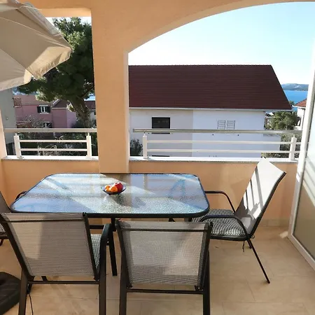 Appartamento Lovely 2-bed In Okrug Gornji